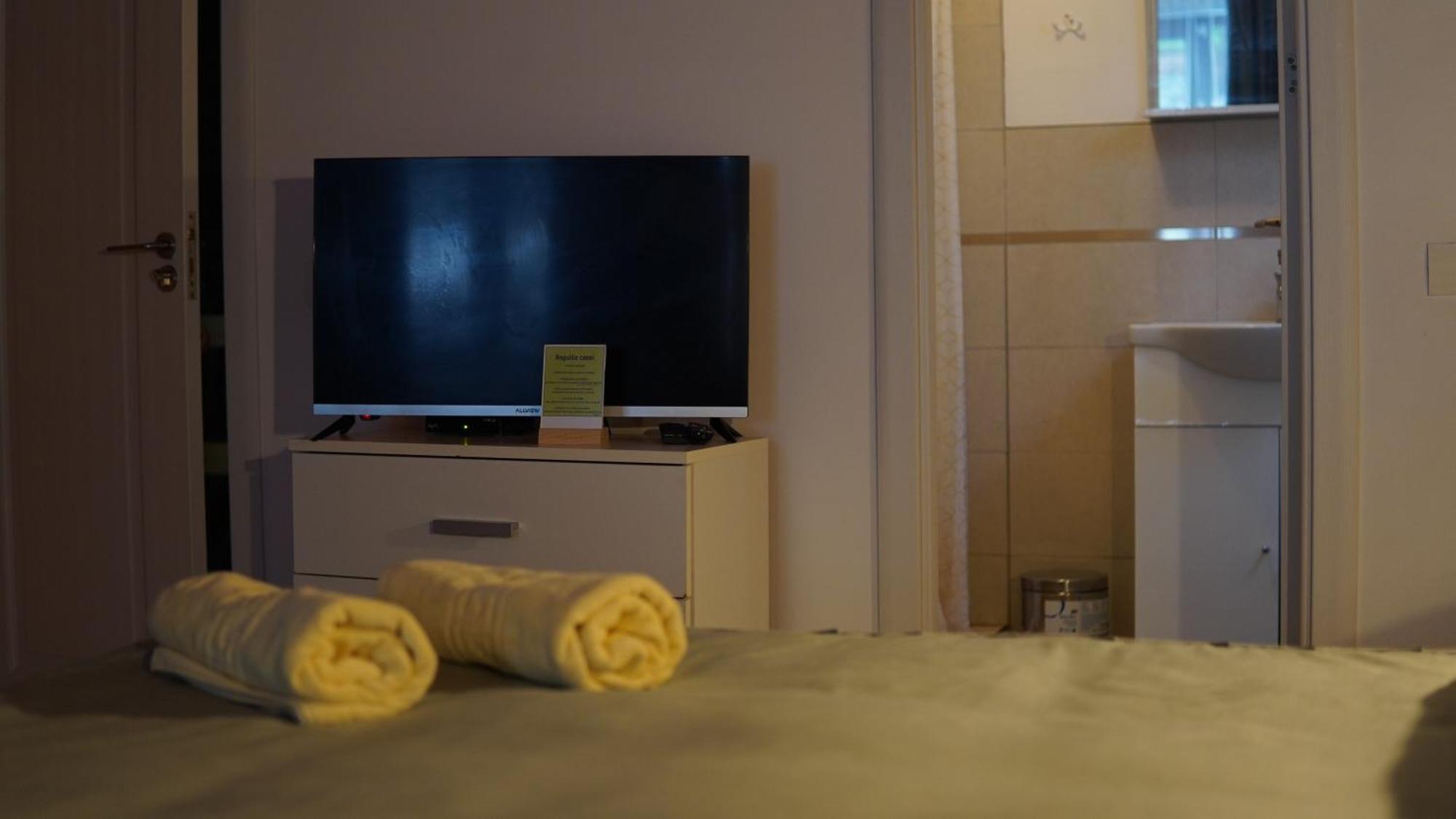 Cabana "Trei Brazi " Retezat Rîu de Mori Exterior foto